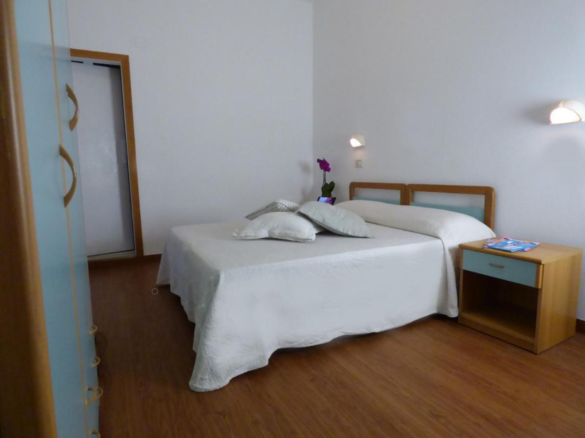 Hotel Merano Misano Adriatico Kültér fotó