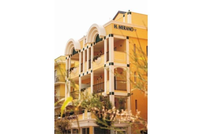 Hotel Merano Misano Adriatico Kültér fotó
